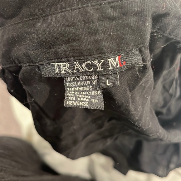 Tracy M button down top - Picture 2 of 3